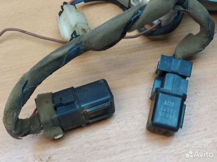 Моторчик люка, Nissan Maxima j30