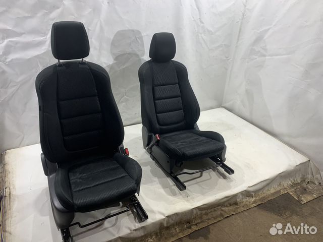 Переднее правое сидение Mazda CX-5 KE