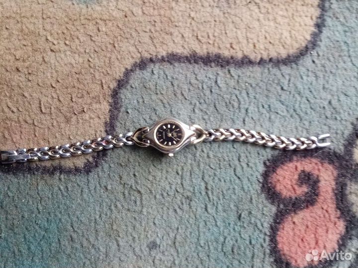 Часы кварц без батарейки