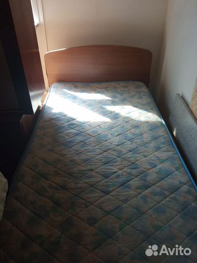 Кровать полуторка+матрас
