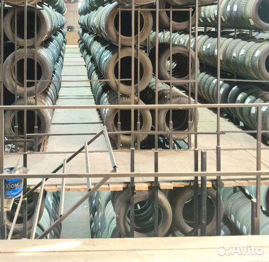 Goodyear Ice Navi Zea 215/65 R16 98T