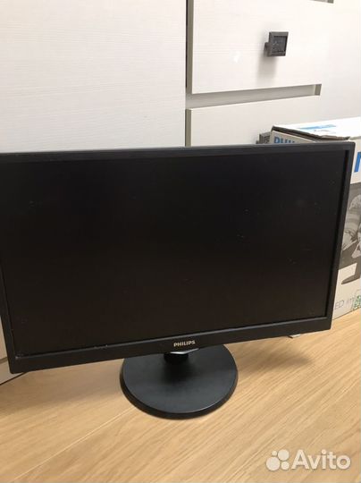 Монитор Philips 240v5q