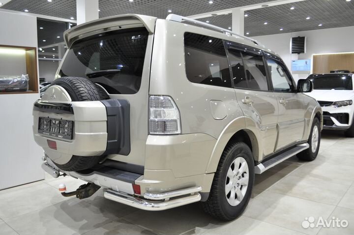 Mitsubishi Pajero 3.2 AT, 2010, 186 000 км