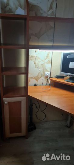 Компьютерный стол