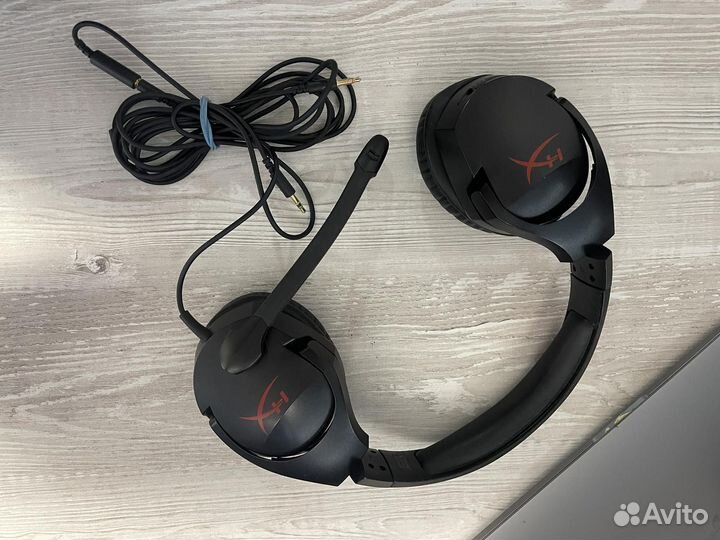 Наушники HyperX Cloud Stinger HX-hscs-BK черный