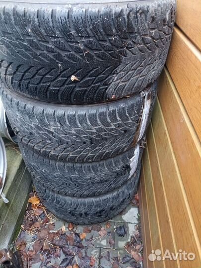 Nokian Tyres Hakkapeliitta R3 SUV 295/40 R21 111T