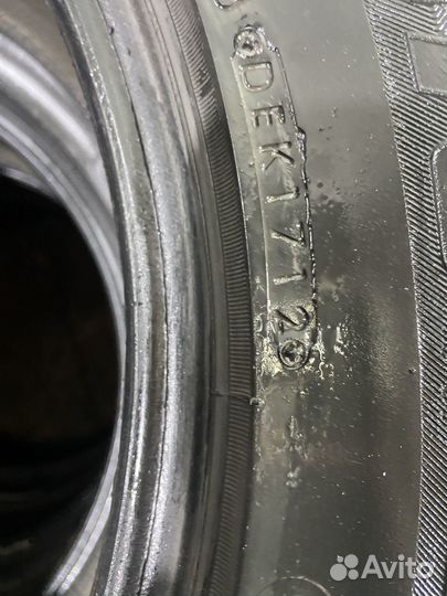 Bridgestone Blizzak Revo GZ 235/55 R17 99S