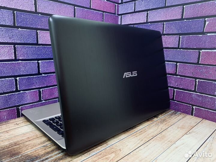 Ноутбук Asus 15.6 Intel 4Gb HDD 500Gb Золотистый