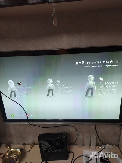 Xbox 360 E 250гб, 1 джостик