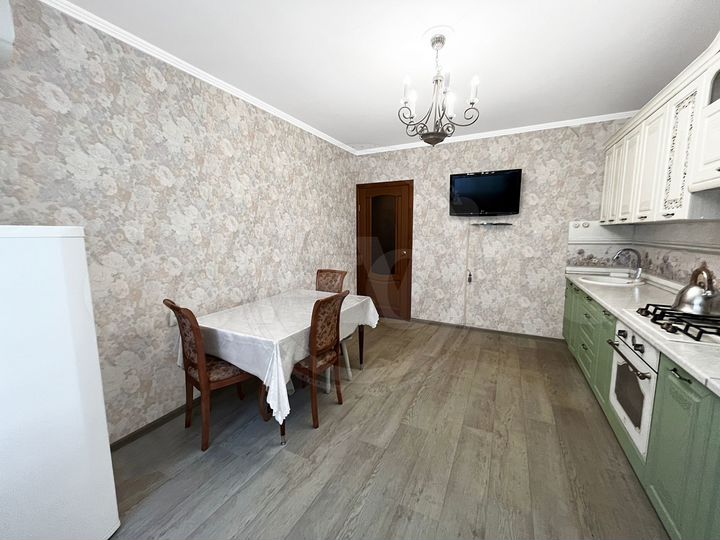 2-к. квартира, 64,8 м², 2/10 эт.