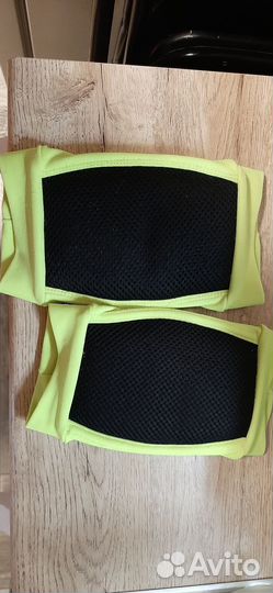 Наколенники спортивные