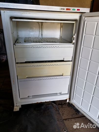 Морозильная камера бирюса 14