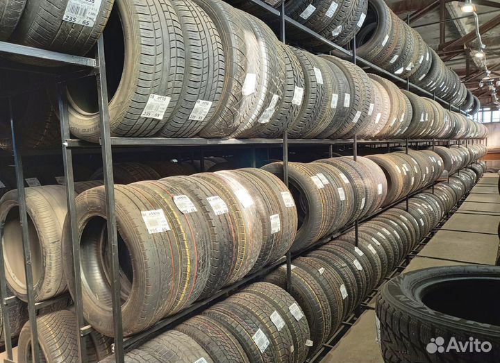 Continental ContiPremiumContact 5 215/70 R16