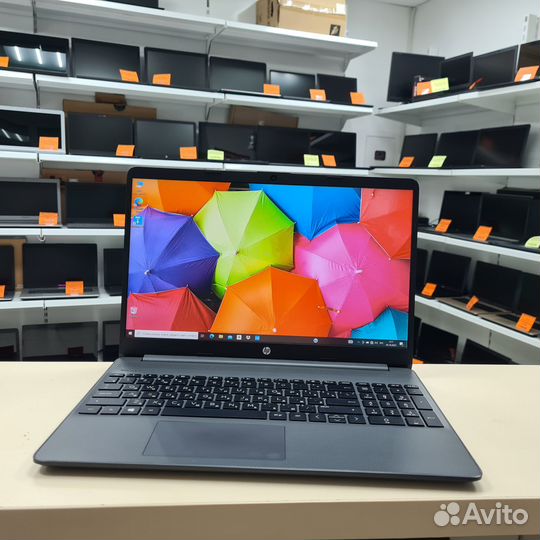 Ноутбук HP FullHD IPS/3020e/8GB/256GB SSD/Radeon