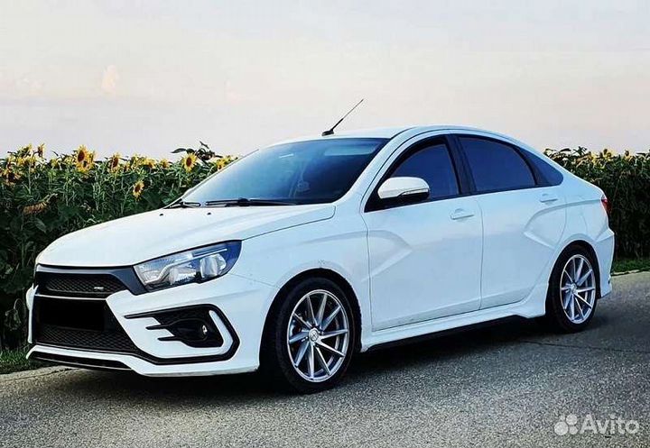 Бампер передний 