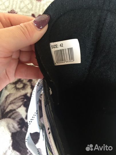 Коньки хоккейные