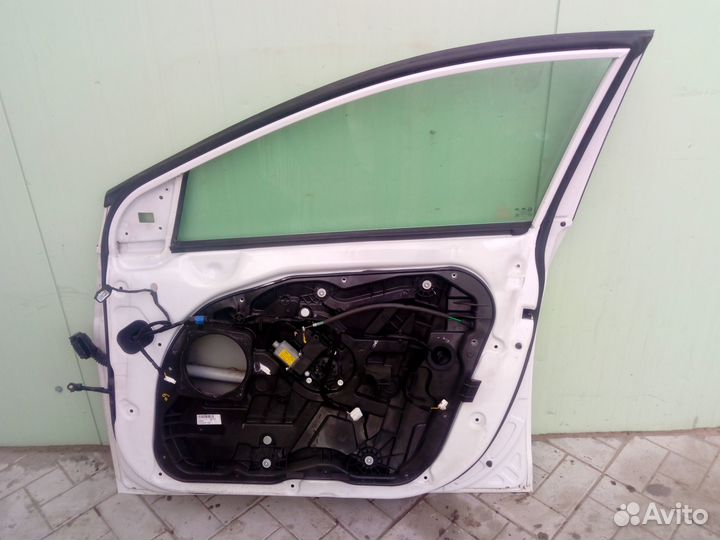 Дверь передняя Хундай Ай 40 Hyundai i40