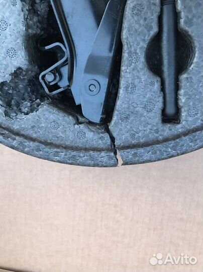 Ящик с инструментом Volkswagen Golf 6