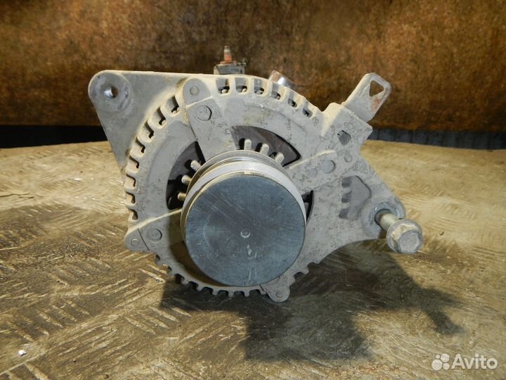 Генератор Toyota Avensis