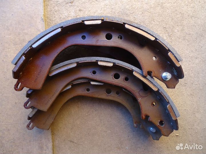 К-т колодок тормозных Ниссан пр-во Италия новые