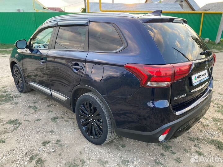 Mitsubishi Outlander 2.4 CVT, 2020, 77 300 км