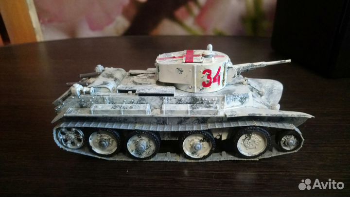 Модель 1/35 танк бт 5