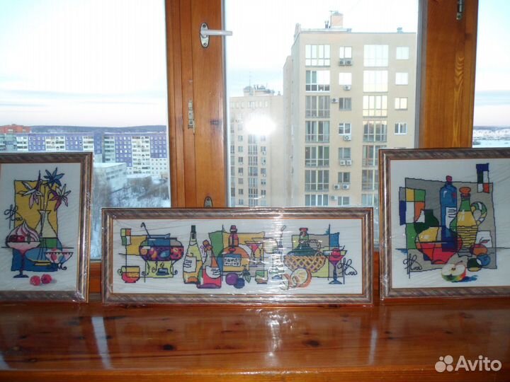 Продам вышитые крестиком картины фирмы Риолис