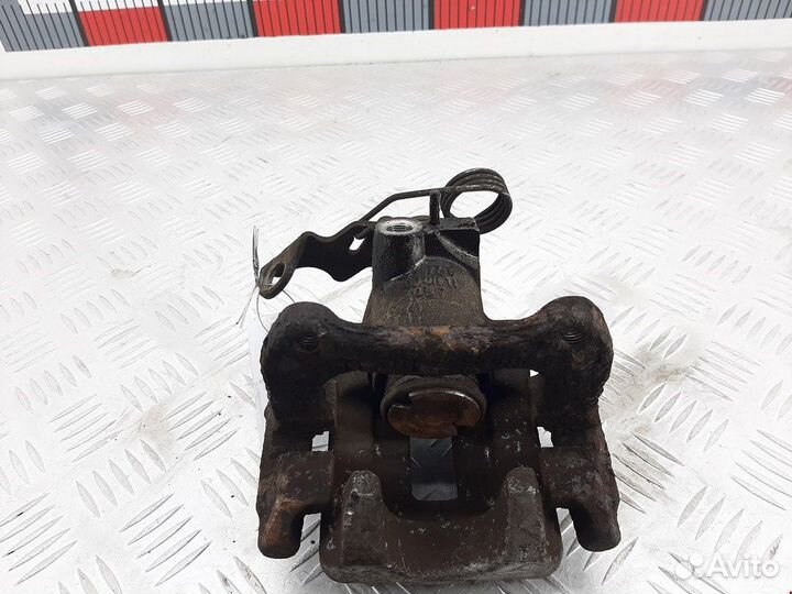 Суппорт задний правый для Volkswagen Passat 5 GP