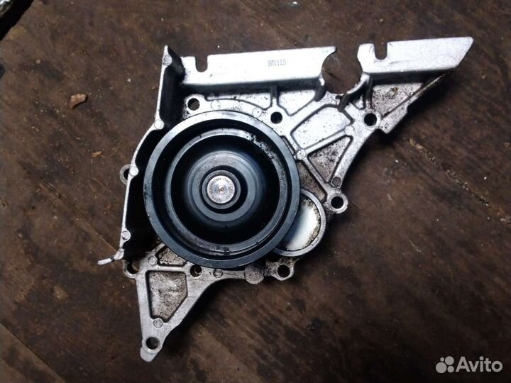 Помпа audi а6с5 2.4-2.8