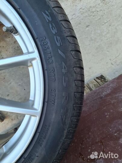 Pirelli Cinturato P7 235/45 R17 97W