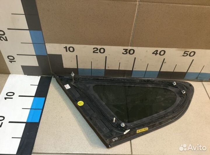 Стекло кузовное правое Хендэ Санта Фе (DM) 2012-17