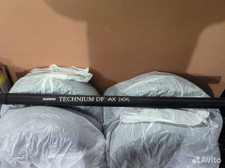 Спиннинг Shimano Technium DF AX 240ML