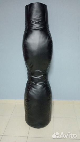 Манекен без рук без ног