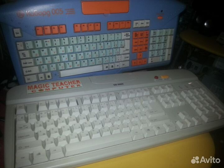 Из 90-х 8 и 16 бит. игровые приставки