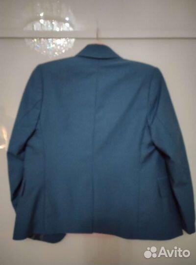 Костюм детский новый 122 см