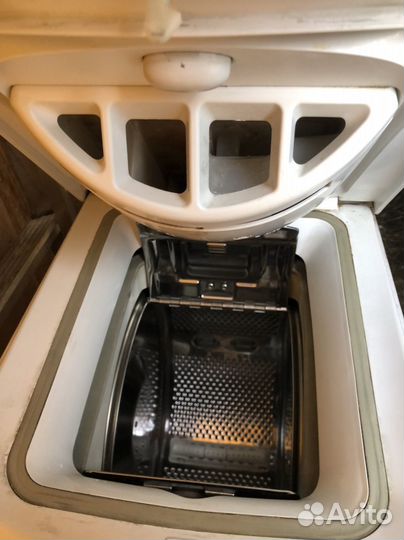 Стиральная машина с вертикальной загрузкой