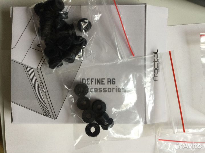 Крепежи к корпусу fractal define r6