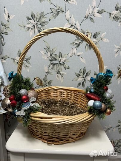 Корзинка плетенная