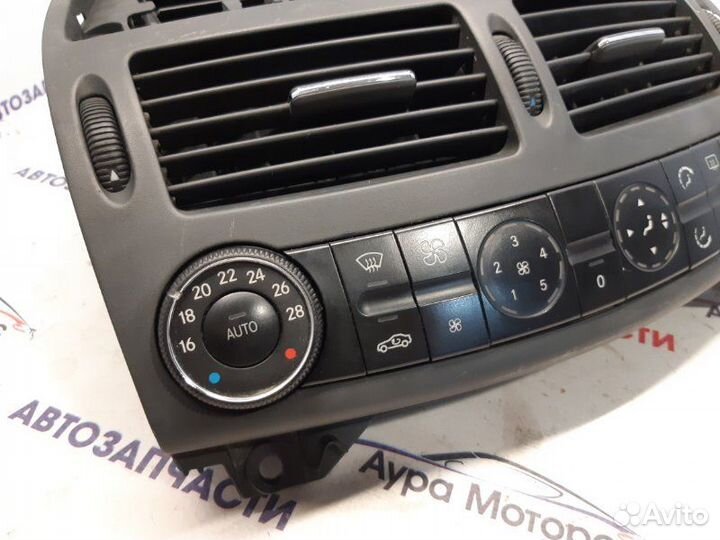 Блок управления климат-контролем Mercedes-Benz