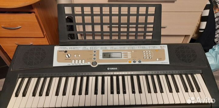 Синтезатор yamaha psr r200