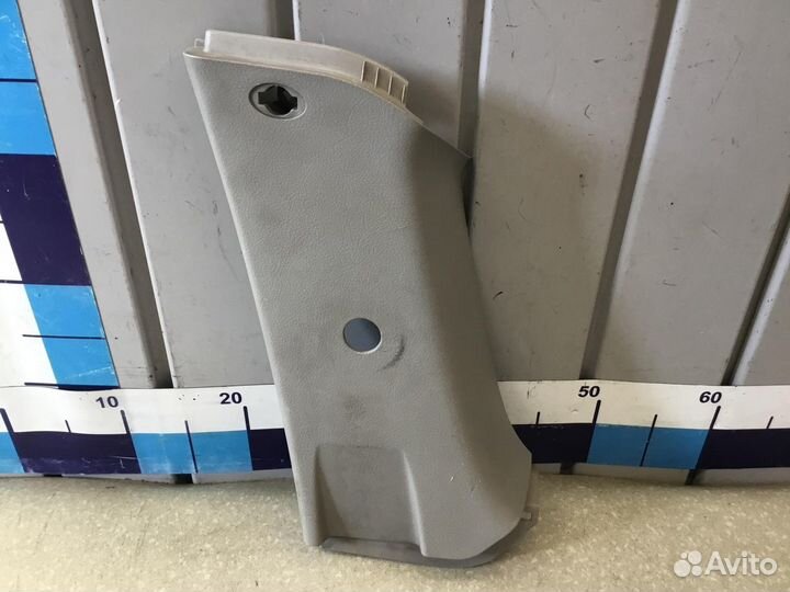 Обшивка задней стойки правая Ssang Yong Kyron 2005