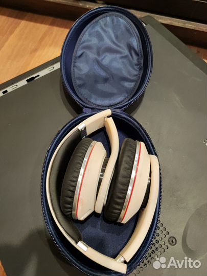 Отличный кейс, чехол для наушников