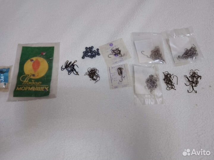 Продаю набор рыболовных крючков