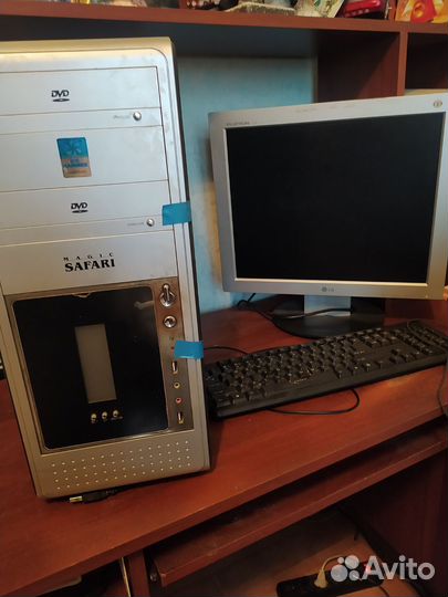 Компьютер в сборе с монитором