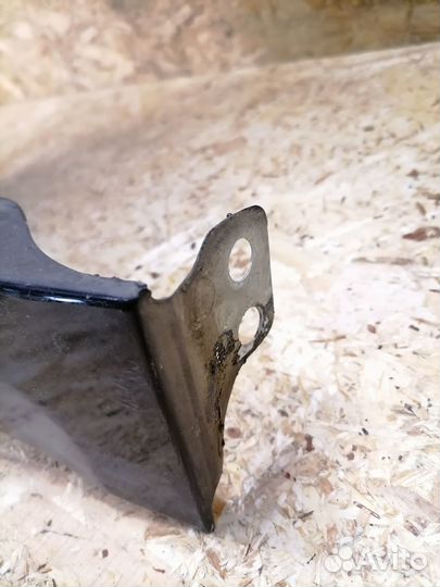 Крыло переднее правое Volkswagen Jetta 5