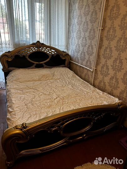 Спальный гарнитур бу