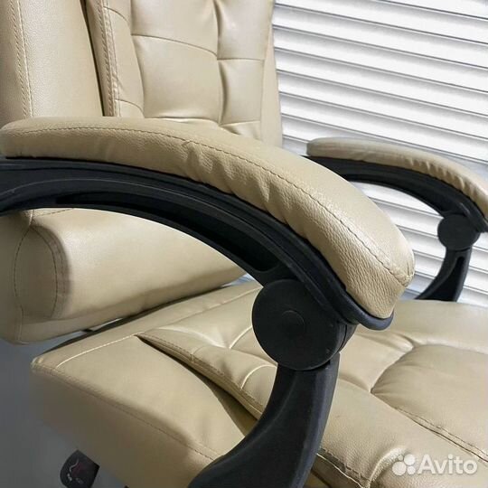 Компьютерное игровое кресло геймерское с массажем