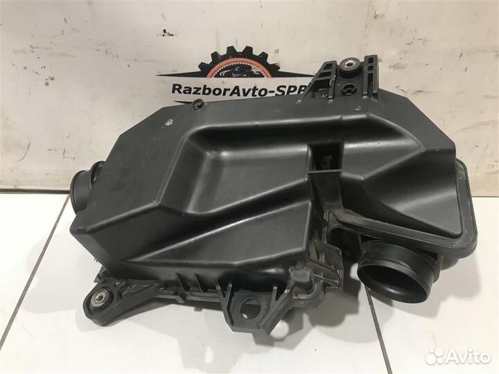 Корпус воздушного фильтра Honda Civic viii