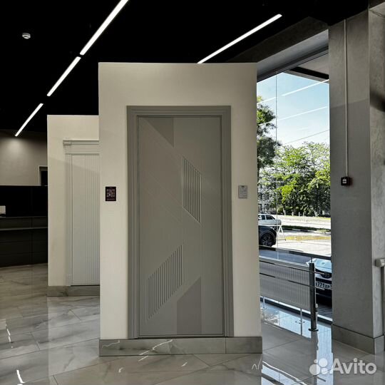 Двери в дом c-9518