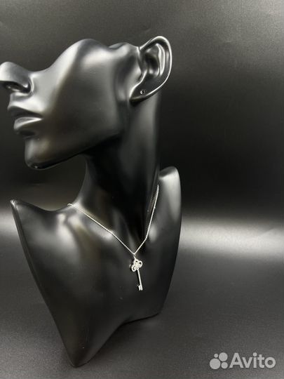 Подвеска Tiffany & Co Fleur de Lis Key Pendant